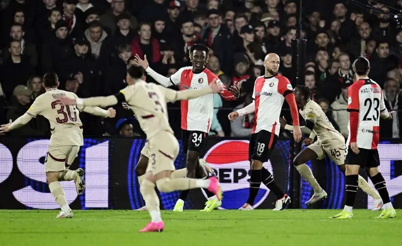 Konaté lập cú đúp, giúp Salzburg hạ gục Feyenoord