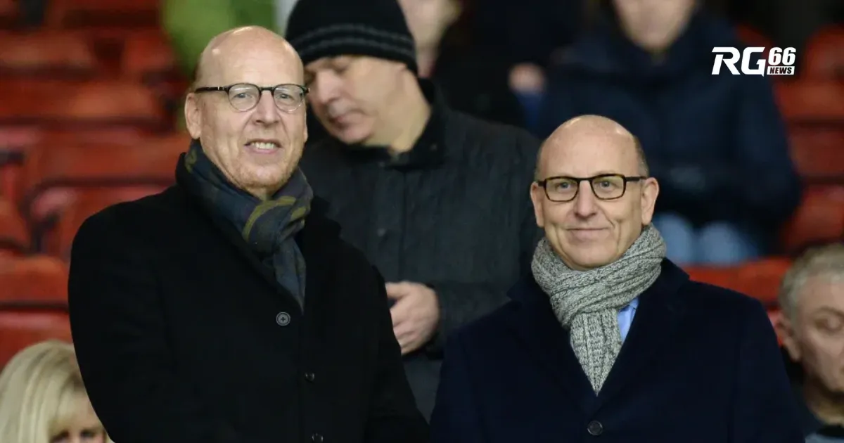 CĐV Man Utd phẫn nộ khi Glazers chỉ đầu tư 45 triệu bảng