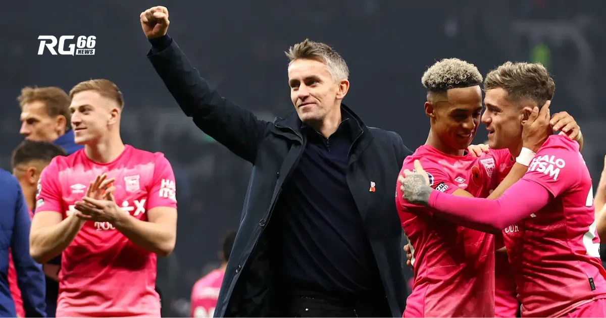 McKenna: Chiến thắng đầu tiên tại Premier League là bước ngoặt quan trọng