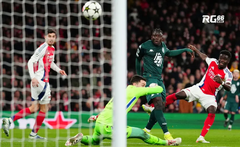 Bukayo Saka ghi cú đúp cho Pháo Thủ