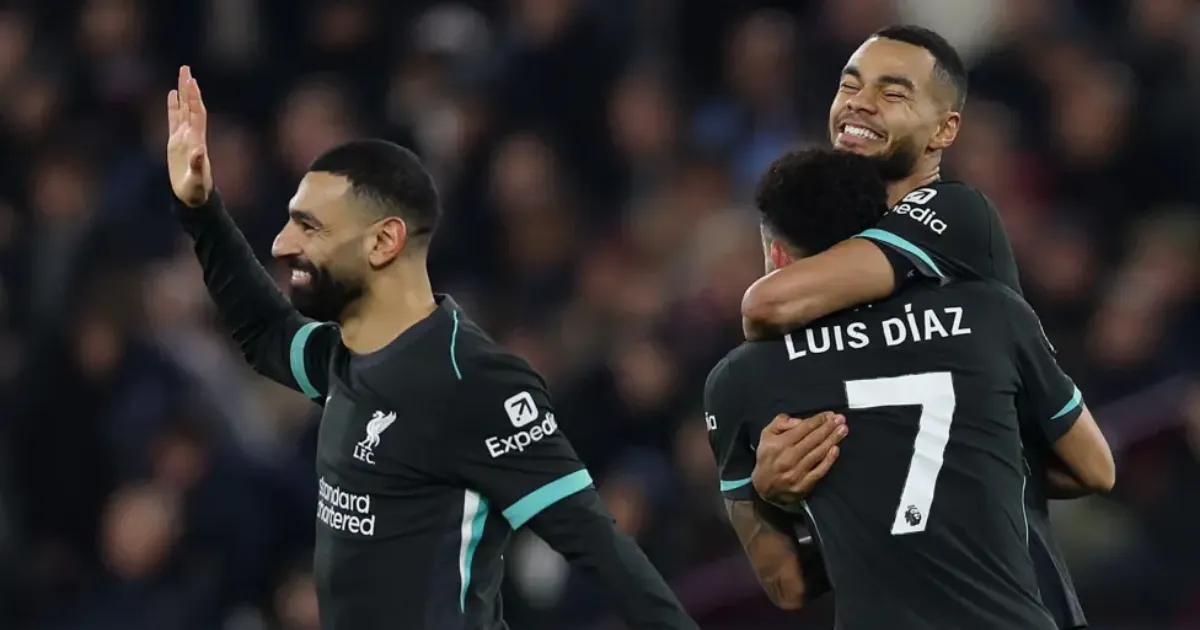 Hàng công Liverpool mới: Tốt hơn bộ ba Salah, Mane, Firmino?