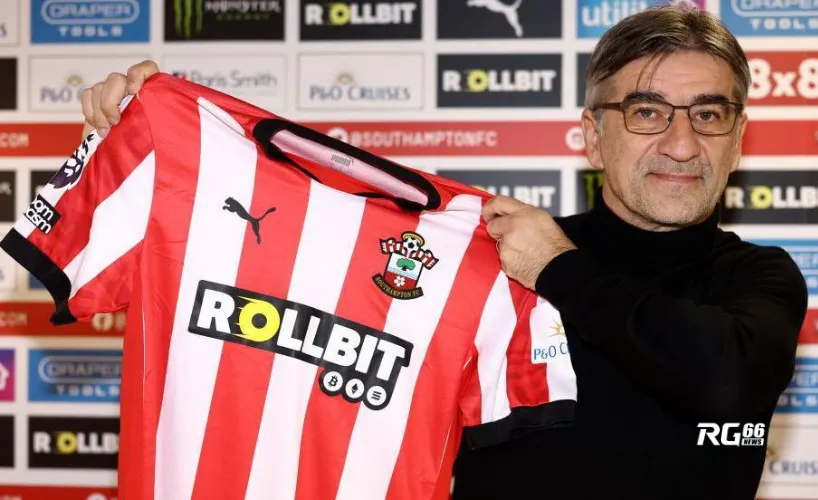 Juric đã ký hợp đồng 18 tháng với Southampton