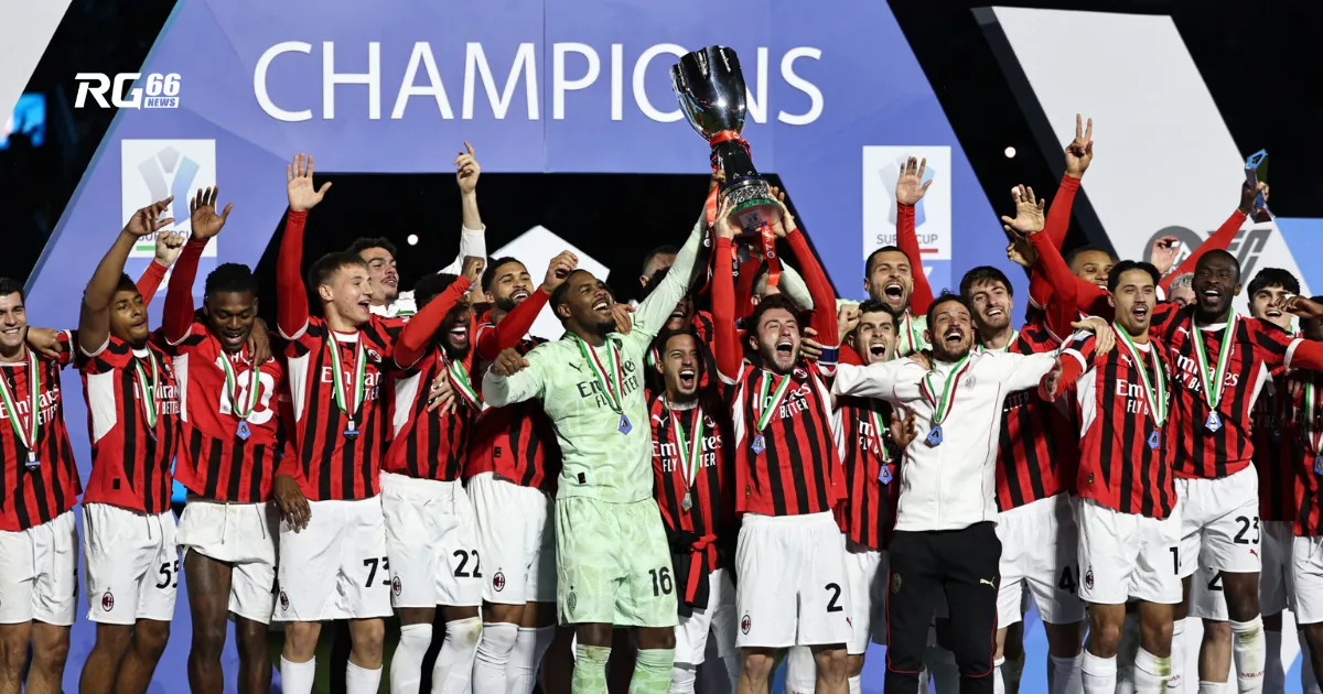 AC Milan lội ngược dòng, lên ngôi vô địch Siêu Cúp Ý