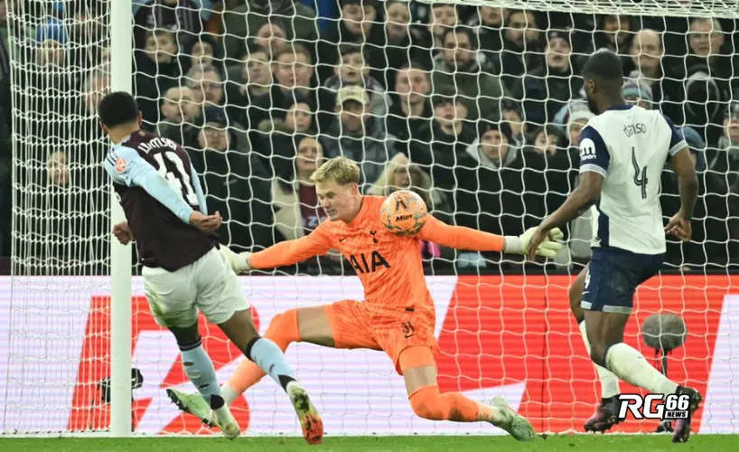 Aston Villa hạ gục Tottenham, tiến vào vòng 5 FA Cup