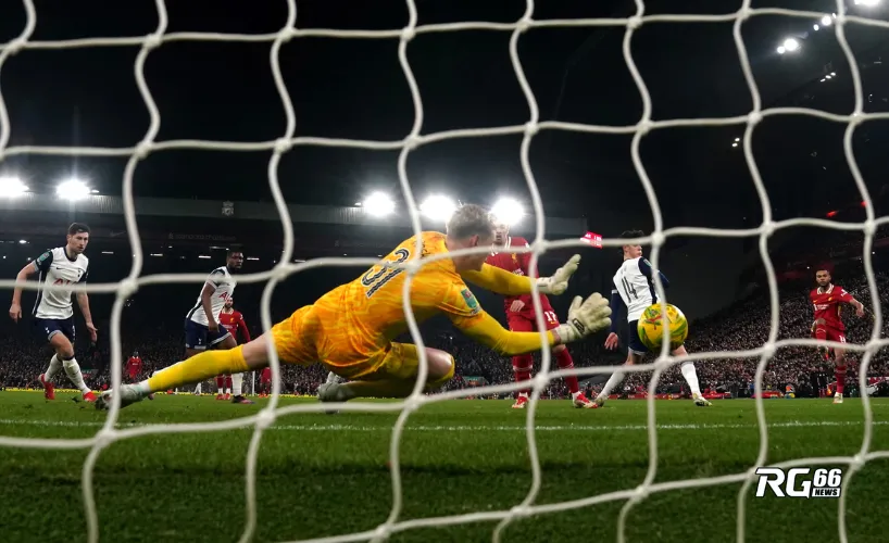 Cody Gakpo ghi bàn giúp Liverpool hoàn toàn áp đảo đối thủ