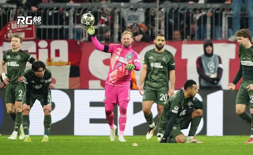 Kasper Schmeichel và hàng thủ Celtic