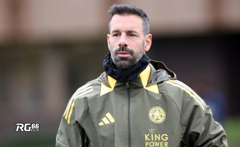 Leicester tiếp tục đặt niềm tin vào Ruud van Nistelrooy