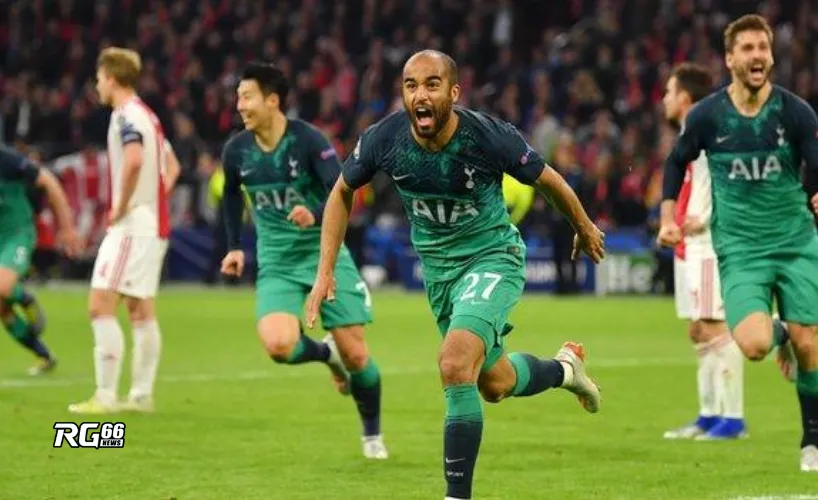 Lucas Moura lập hattrick
