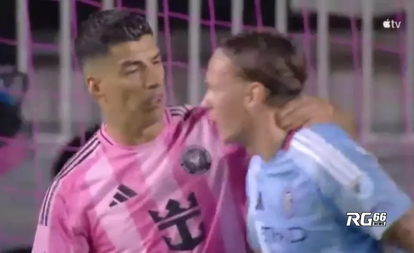 Luis Suárez cũng bị phạt vì hành động tóm cổ cầu thủ NYC FC
