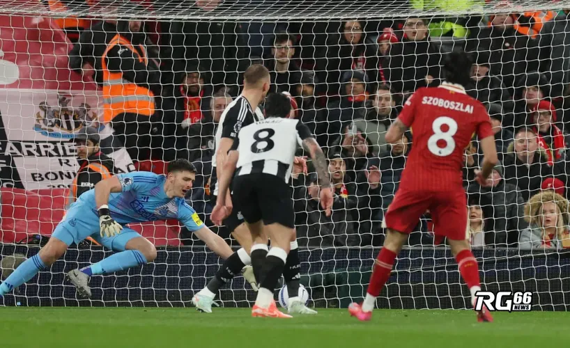 Dominik Szoboszlai ghi bàn mở tỷ số cho Liverpool