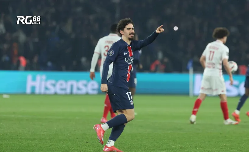 Vitinha sớm mở tỷ số cho PSG