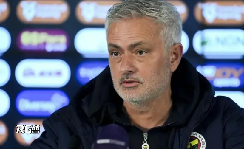 HLV Jose Mourinho có phát ngôn "phân biệt chủng tộc" gây tranh cãi