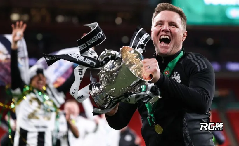 HLV Eddie Howe đã lèo lái con tàu Newcastle đến vinh quang