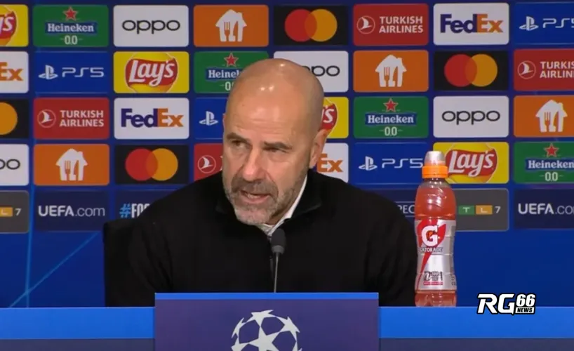 HLV Peter Bosz lên tiếng về sự suy giảm của PSV