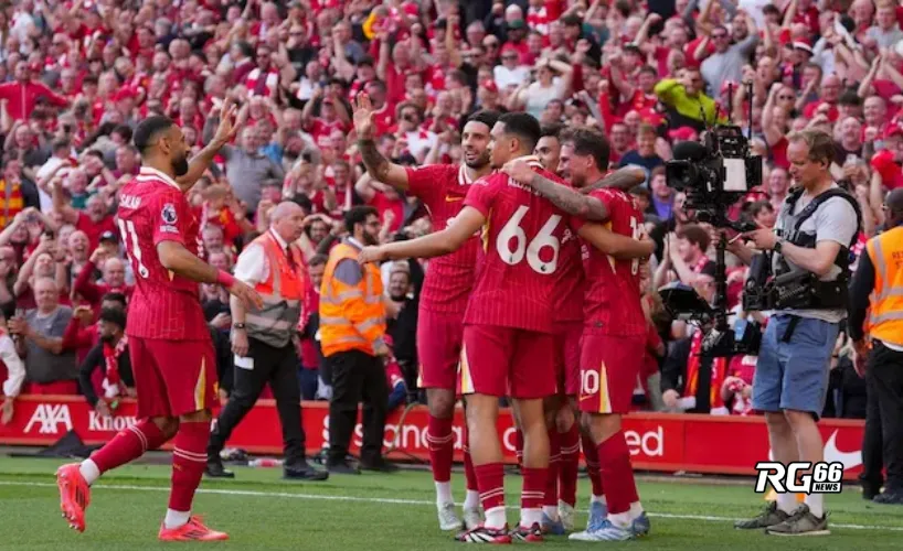 Anfield vỡ òa cảm xúc khi Liverpool chính thức đăng quang Premier League
