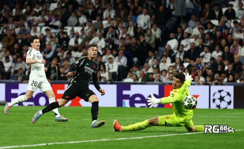 Martinelli nhẹ nhàng dứt điểm, ghi bàn ấn định chiến thắng cho Arsenal
