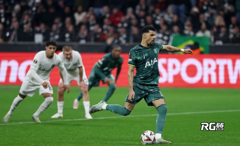 Dominic Solanke lạnh lùng dứt điểm, ghi bàn thắng duy nhất của trận đấu cho Spurs