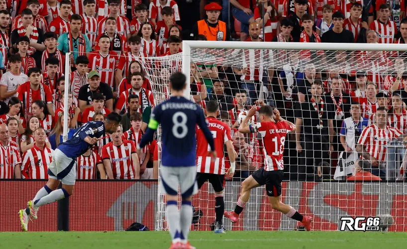 Casemiro đánh đầu cận thành, mở tỷ số cho Man Utd