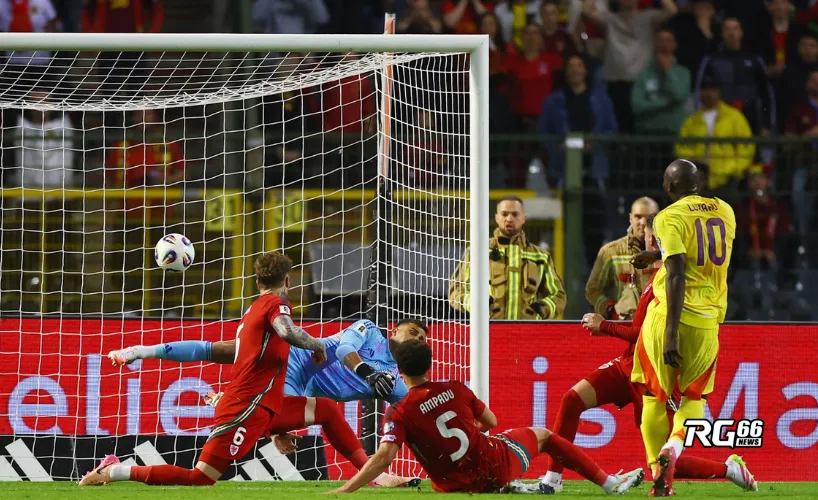 Lukaku ghi bàn cho Bỉ ở phút 80