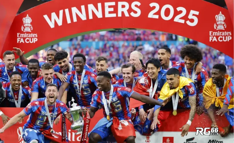 Crystal Palace đăng quang FA Cup đầu tiên trong lịch sử