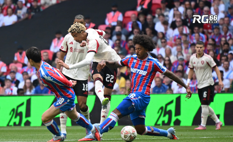 Tân binh Ekitike ghi bàn mở tỷ số cho Liverpool ngay sau 4 phút từ tiếng còi khai cuộc