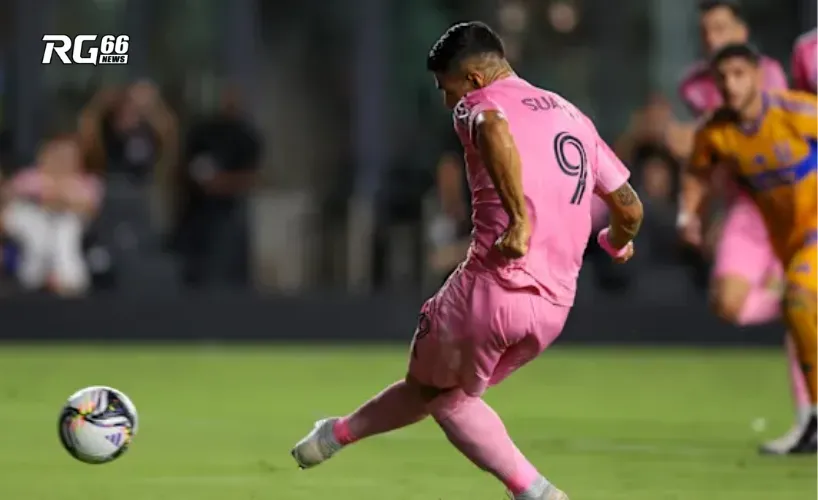 Suárez ghi bàn mở tỷ số trên chấm phạt đền cho Inter Miami